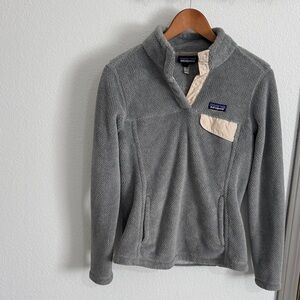 Patagonia Gray Fleece with Cream Pocket